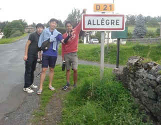 On se rend au stade de foot