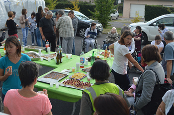 2015-09-10  moment d'échange au Pré du Mié