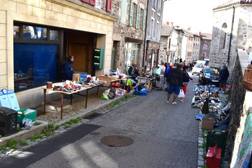 2017-08-21  Vide grenier