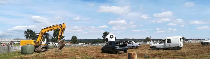 2017-09-03 Concours de labour : démo de stock-car