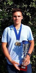 2017-09-20 Quentin Manya avec le trophée