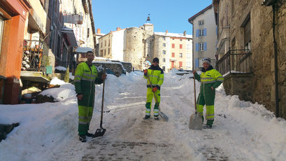 2019 02 05 deneigement : les employés municipaux dégagent la rue Porte de Monsieur