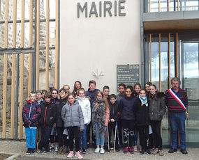 2019 03 24 Les élèves de 6ème en mairie