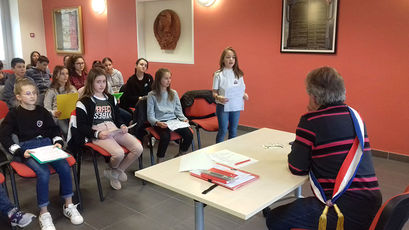 2019 03 24  Les élèves de 6ème en mairie