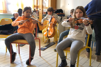 2019 04 19 Collège du Mont Bar : semaine de musique, les cordes