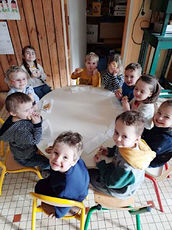2021 02 09 les crêpes à l'école : les MS et PS