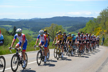 2021 06 01 Critérium du Dauphiné : dans la montée de Menteyrres