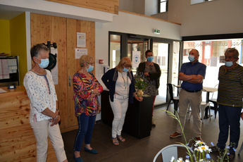 2021 06 11 visite des élus à la Coccinelle