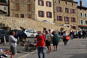 2021 08 22 brocante : sur le marchédial