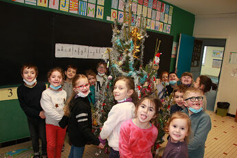 2021 12 24 Ecole Jean Macé : la lettre au Père Noël, les GS et CP