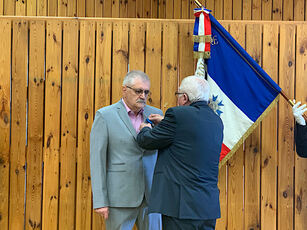 2022 05 10 accède au rang de chevalier dans l’ordre national du mérite : remise de la médaille