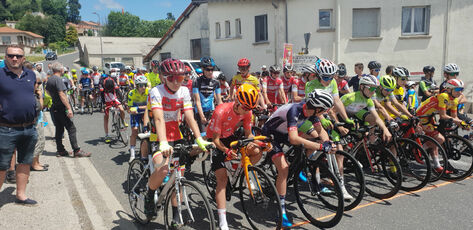 2022 06 05 course cycliste le 68ème grand prix d'Allègre : départ