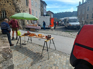 2022 09 07 marché à Allègre