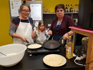 2022 10 31 Après-midi crêpes à la Coccinelle : les cuisinières