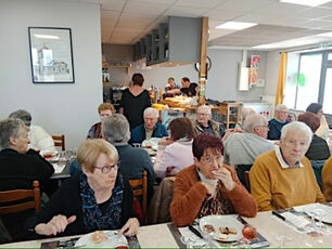 2022 12 20 repas des Amis du mont Bar