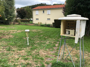2023 01 02 station météo de Claude Bussac : l'abri petit modèle