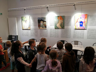 2023 09 21 Ecole J Mace : visite d'une artiste à la Coccinelle