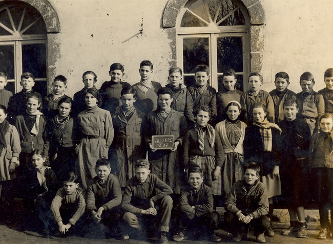 69 -  Une classe de l'école publique en 1956-1957
