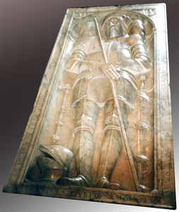 Plaque tombale d'Yves II
